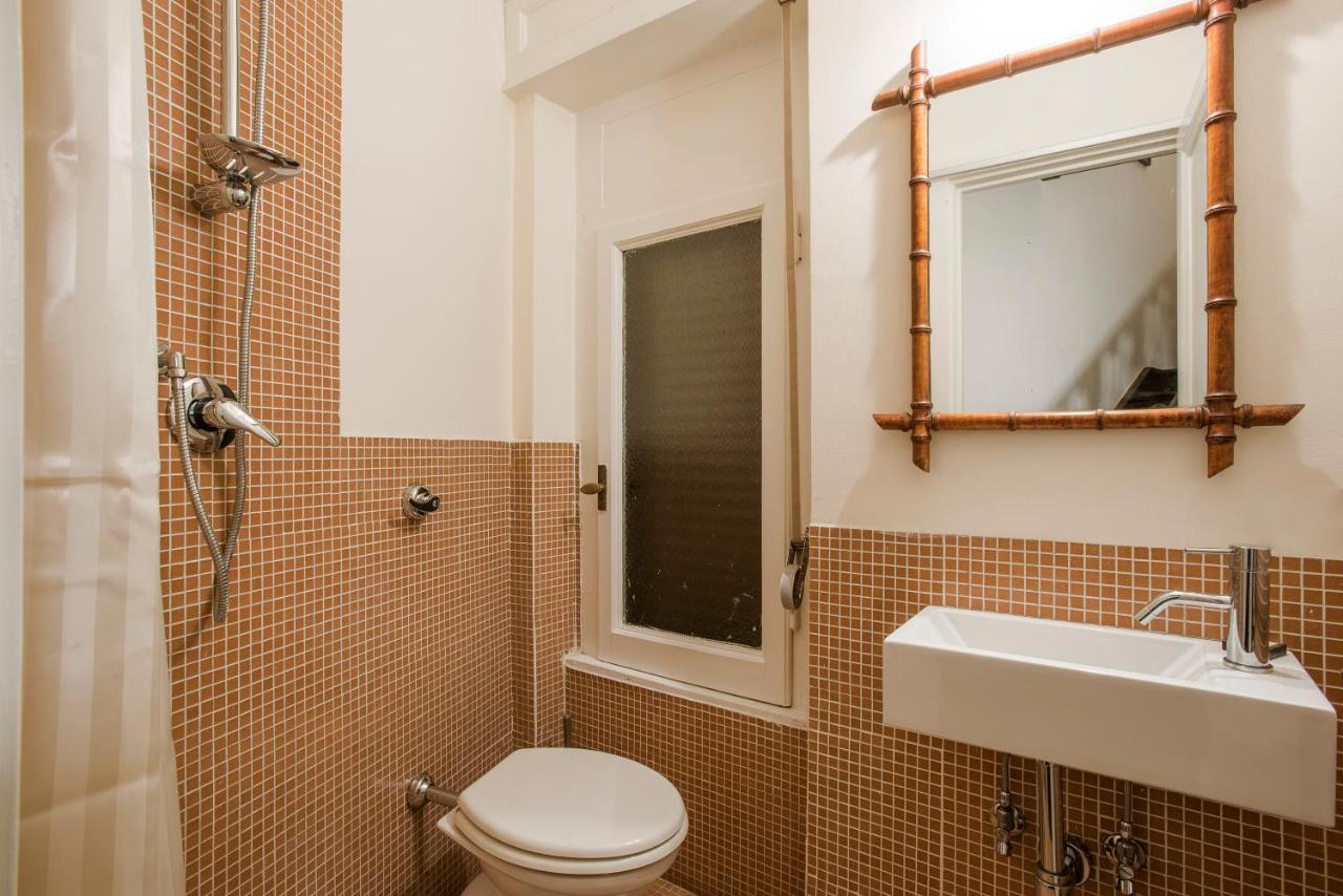 Flat Two Lägenhet Rom Exteriör bild